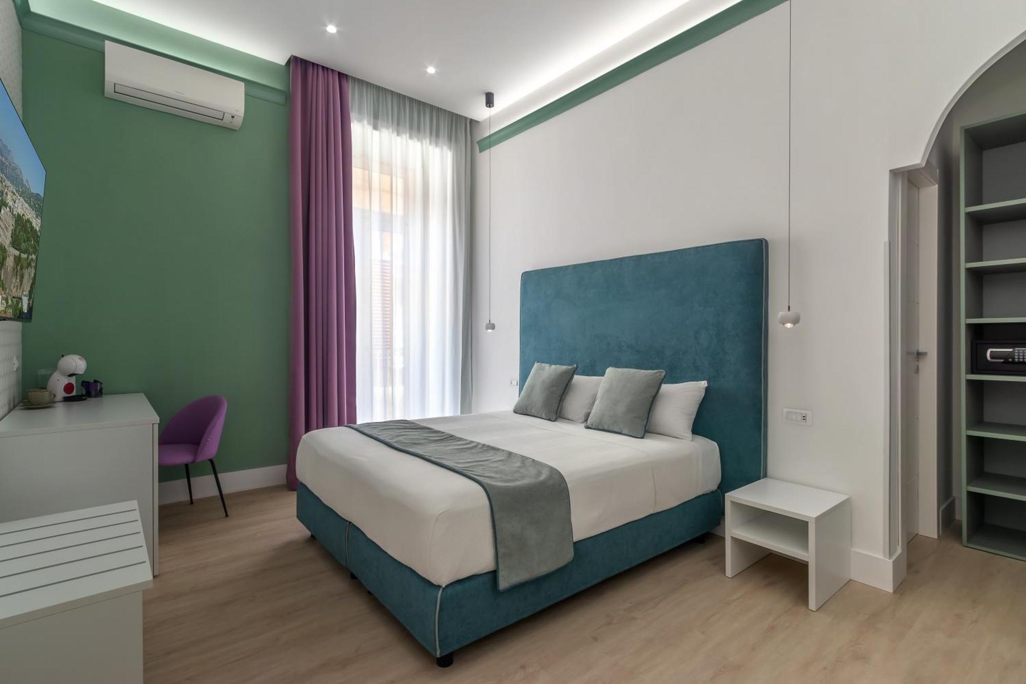 Lovelia: Sorrento Square Lovely Suite Exterior foto